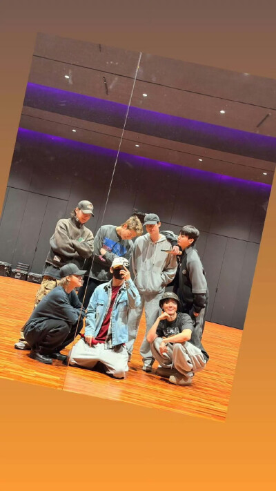 251212
金泰亨更新story