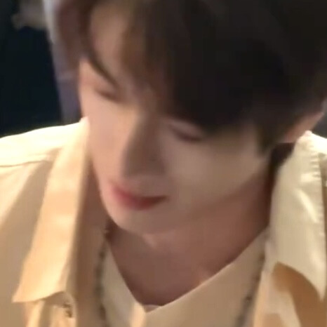 当你说夜深你睡不着