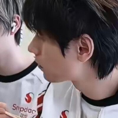 任时光匆匆流去我只在乎你