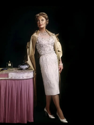 1961年，费雯丽在电影《罗马之春》拍摄造型行型录