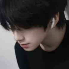 像暗杀似的绕到身后