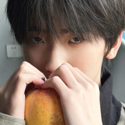 他生下来性别就是哥哥你们懂不