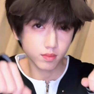 没错就是先天小狗圣体