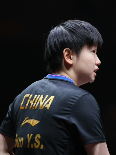 孙颖莎因伤退赛