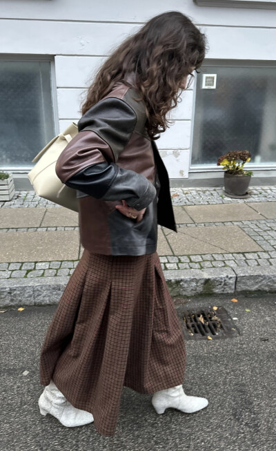 BY爱喝可乐的古娜小姐