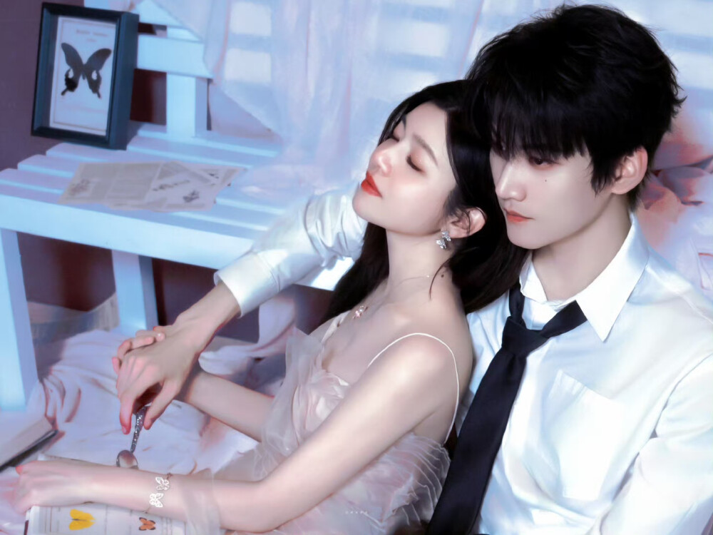 - 恋爱ing 。
#狙击蝴蝶# ​​​