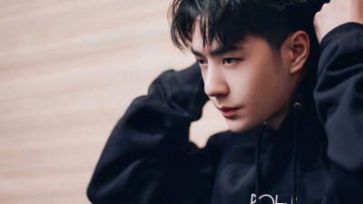 酷盖王一博一博宝贝❤️代表作⭐综艺:探索新境⭐电影:人.鱼⭐长风破浪⭐无名⭐长空之王⭐维和防暴队⭐热烈⭐人间至味是清欢⭐私立蜀山学园⭐陪你到世界之巅⭐陈情令⭐抉择⭐我的奇怪朋友⭐有匪⭐冰雨火⭐风起洛阳⭐…