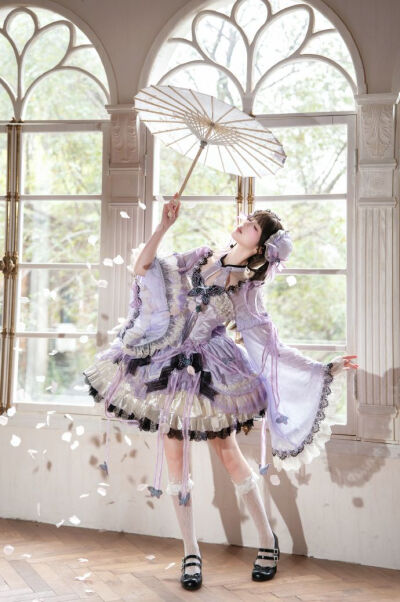 哇塞，晓梦蝶也太有设计理念了吧！
真的很让我心动唉～