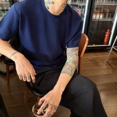 男生头像
人最后的顿悟就是什么都可以失去
