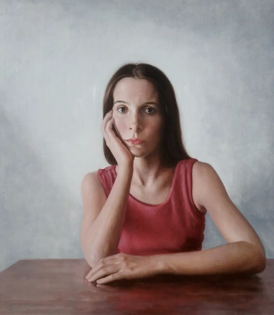 丹尼尔·韦扎尼是一位意大利当代画家，以高度凝练的具象语言和富有哲学意味的画面而受到关注。他的作品多围绕人物形象展开，画面气氛安静而紧张，人物常处于沉思、凝固或若有所思的状态，仿佛被置于时间暂停的瞬间。…