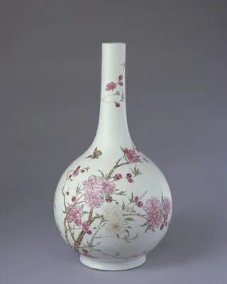 清雍正 粉彩桃花纹直颈瓶故宫博物院藏
