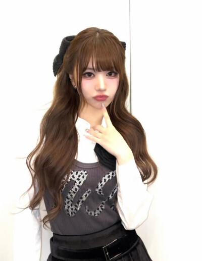 madein serina齐藤芹菜