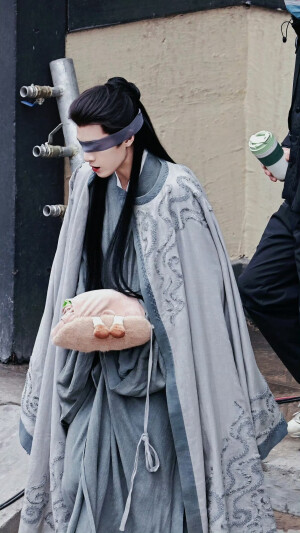 李昀锐 ‖ 尚公主◎言尚
图源微博