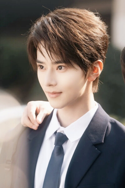 这个家我罩了 江跃辰