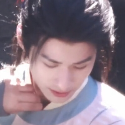 是谁在花港观鱼 而我在看你