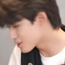 我一直很想，经常想，总想问你，我这个人，有没有开始对你产生一点意义。