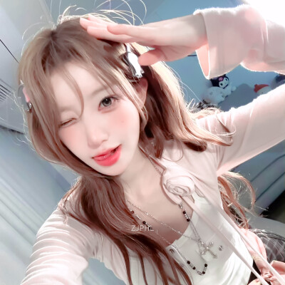 难过就给猫织件毛衣