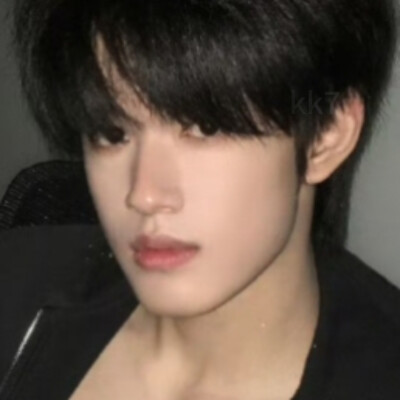 这真不是一个直男想出来的拍照姿势