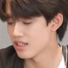 我一直很想，经常想，总想问你，我这个人，有没有开始对你产生一点意义。