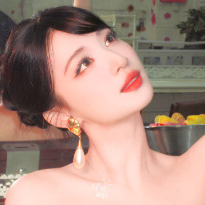 难过就给猫织件毛衣