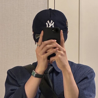 男生头像#去爱让你感到平静和幸福的东西