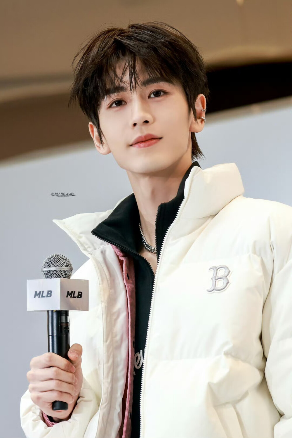 cr.WildBluebell·张凌赫