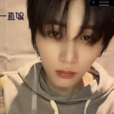 感觉自己好呆萌呀