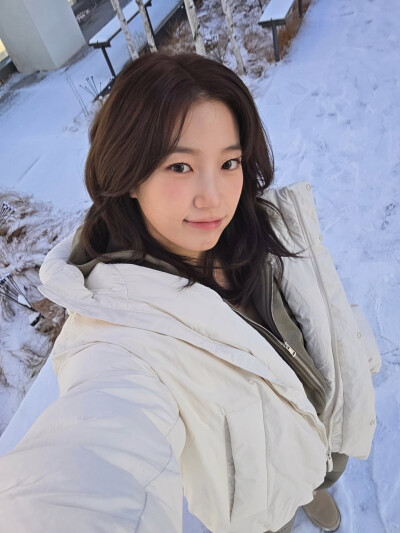 好萌一只萨摩耶