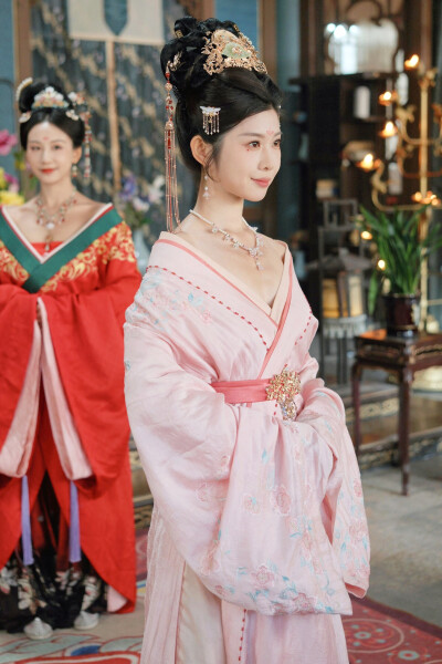 月上枝头做凤凰 惠妃