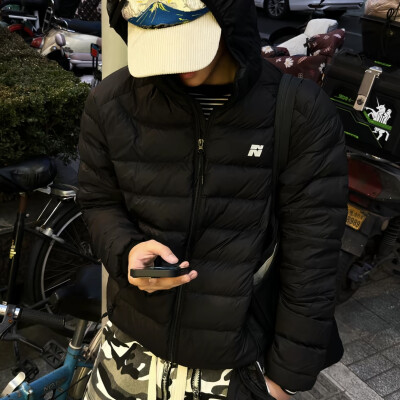 男生头像
请不要后悔与我相遇