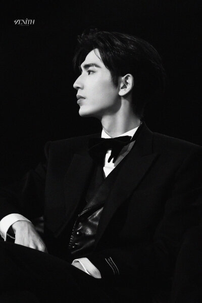 cr.ZENITH丨天穹·张凌赫