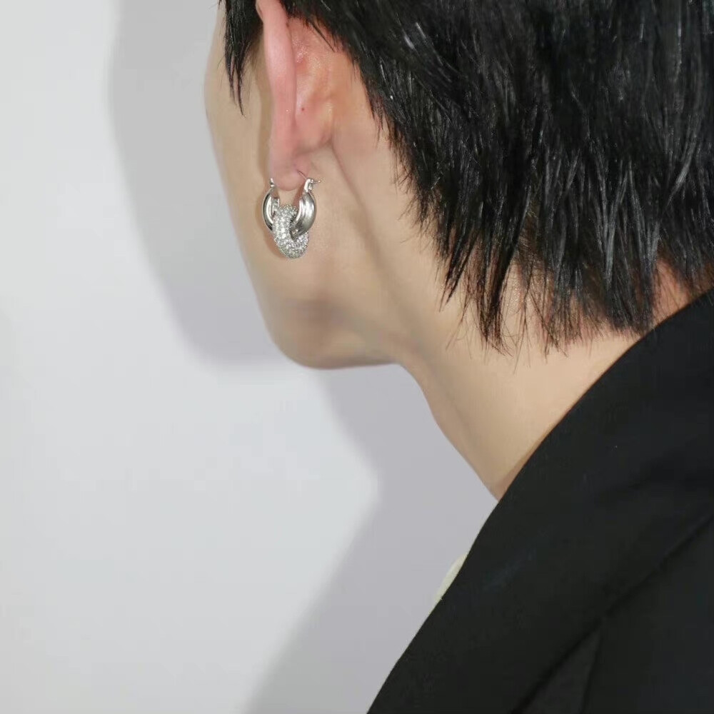 男生头像
请不要后悔与我相遇