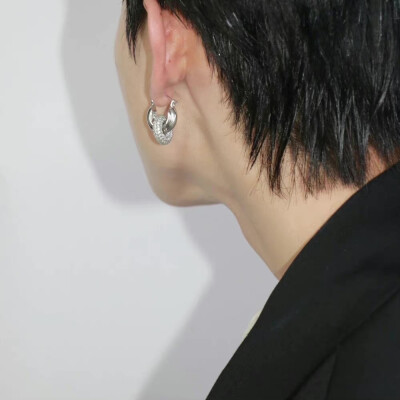 男生头像
请不要后悔与我相遇