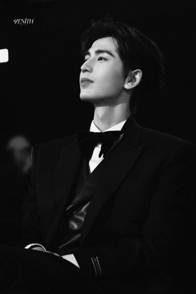 cr.ZENITH丨天穹·张凌赫