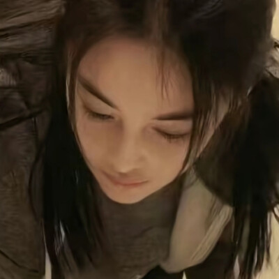 脱掉漂亮却磨脚的高跟鞋