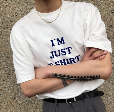 男生头像
请不要后悔与我相遇