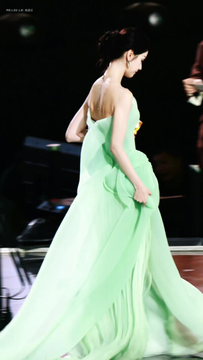 cr.阿什么南什么刻