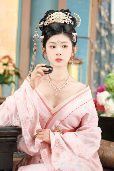 月上枝头做凤凰 惠妃