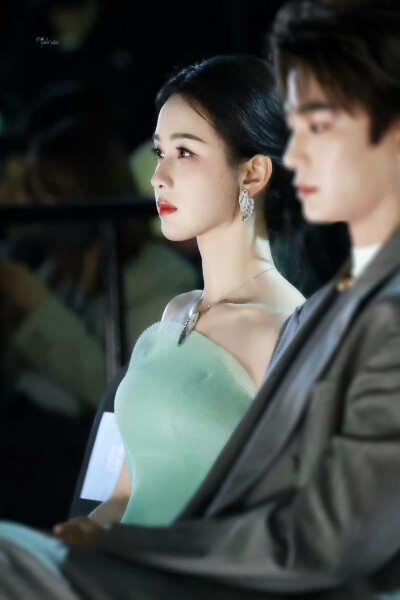 cr.芒果October_陈都灵