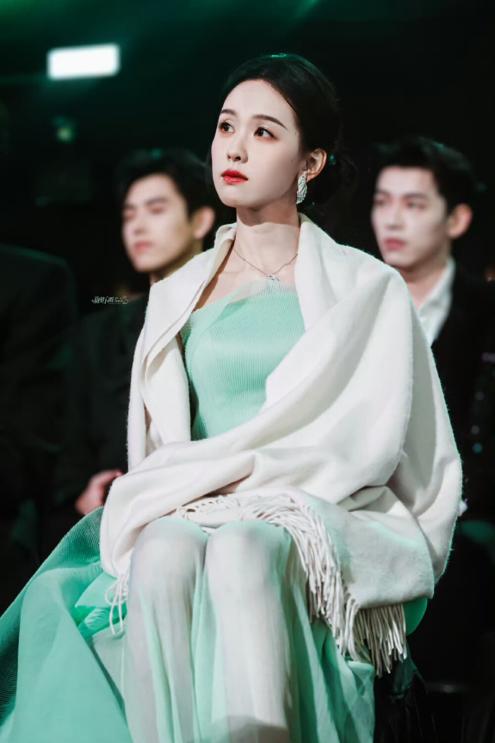 cr.胡萝卜雨丨陈都灵