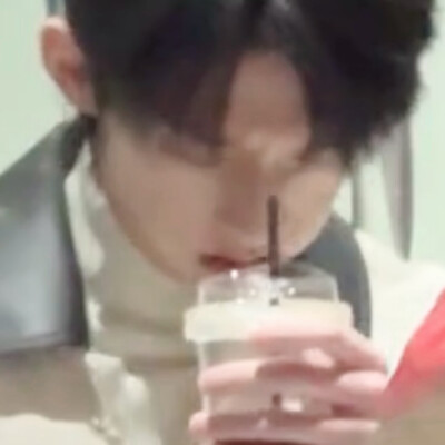 谁会喜欢胆小鬼