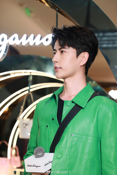 于朦胧 · 2021.10.15｜上海 菲拉格慕品牌活动
©图源水印