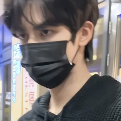 我可太喜欢这个黑口罩了