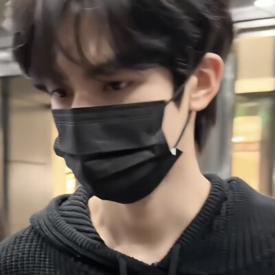 我可太喜欢这个黑口罩了