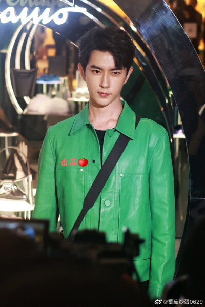 于朦胧 · 2021.10.15｜上海 菲拉格慕品牌活动
©图源水印