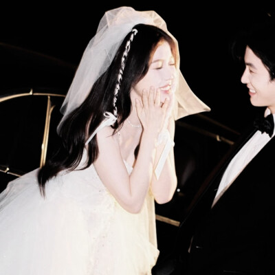 双轨
虞书欣·何与