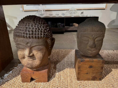 251216
金南俊更新ins