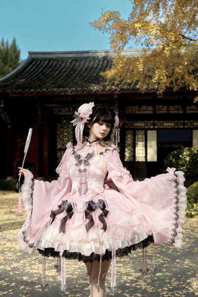 真的超爱中华风lo裙啊，被双生小熊家的这个晓梦蝶美到了
