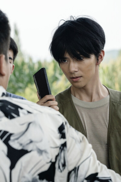 野火烧过的春天 向天涯