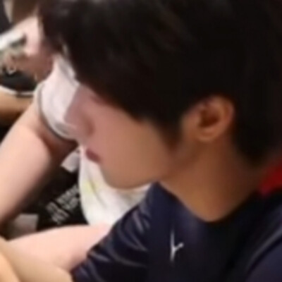 这是啥雷霆小妹妹